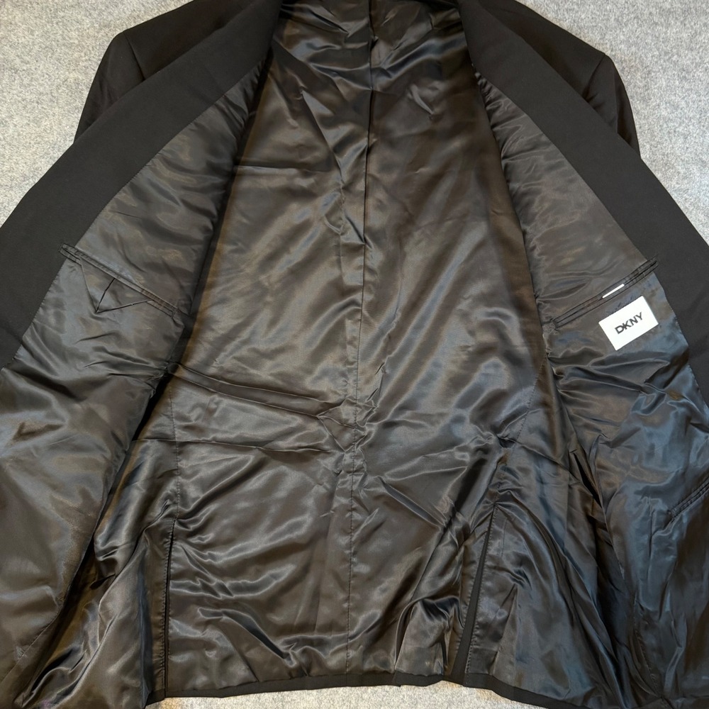 DKNY Duran Mens 2 Piece Suit Black 54R Jacket 49W Pants Stretch DNUR217W0021 NEW - Picture 4 of 16
